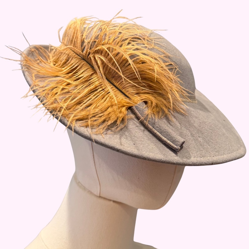 Vintage 100% Wool  MADE IN USA George W Bollman & Co Gray Feather Derby Hat